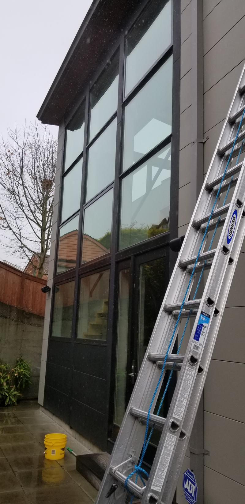 Illustration for article titled I just washed these windows, AMA